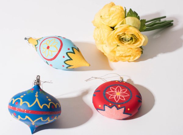 Figural & Specialty Ornaments